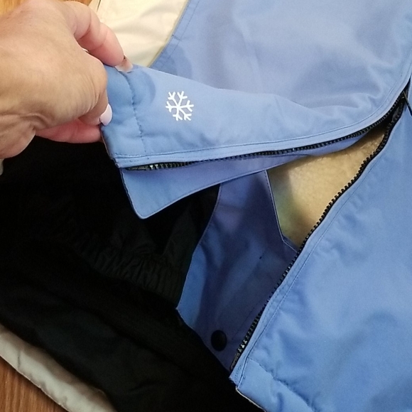 Helix‎ snow jacket small - Picture 6 of 11